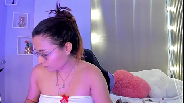 Littletammy4u online show from June 14, 12:29 pm