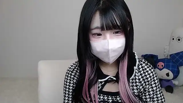 nanami nyann online show from March 25, 12:55 pm