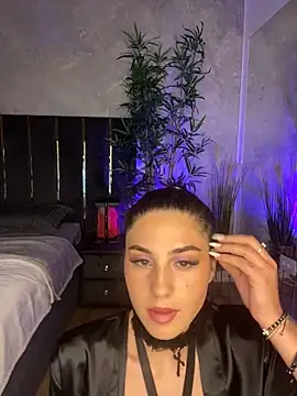 Snapshot of valery_evan chatting on March 19, 7:51 pm valery evan online show from March 19, 7:51 pm