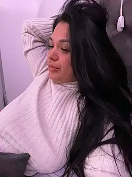 KayaGlow online show from March 25, 7:53 pm