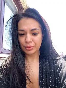 Snapshot of KayaGlow chatting on May 15, 9:05 am KayaGlow online show from May 15, 9:05 am