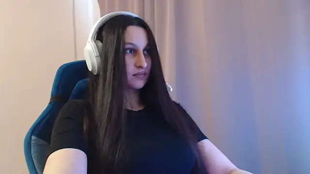 RiffedEye online show from March 27, 2:06 pm