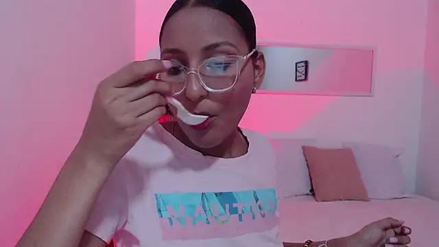 Rubi Diamond  online show from March 25, 7:53 pm