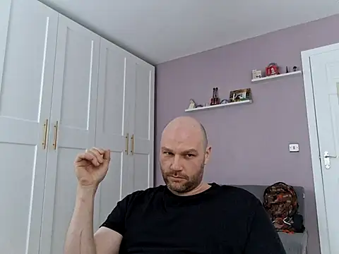 pitch 122 online show from March 28, 5:34 pm