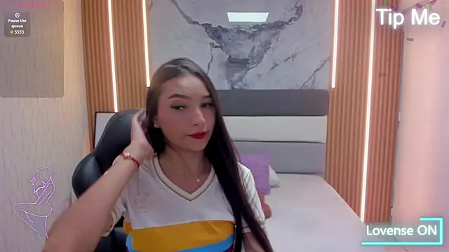 LIZZY VALL online show from July 7, 7:29 pm