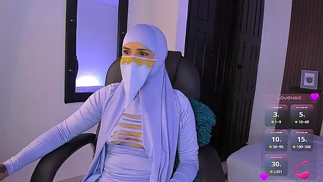 Snapshot of Shirazz__ chatting on March 23, 1:20 am Shirazz online show from March 23, 1:20 am