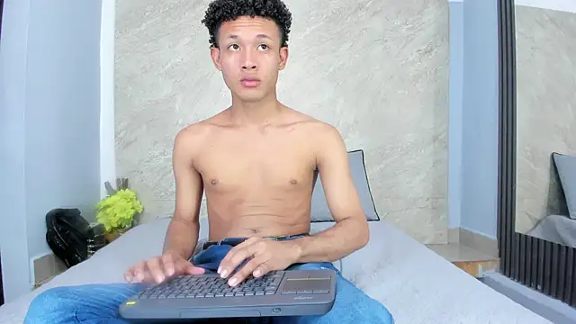 Snapshot of Matheoo-23 chatting on March 26, 7:30 pm Matheoo-23 online show from March 26, 7:30 pm