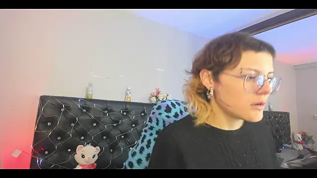 Snapshot of rossiegp chatting on March 29, 1:33 pm rossiegp online show from March 29, 1:33 pm