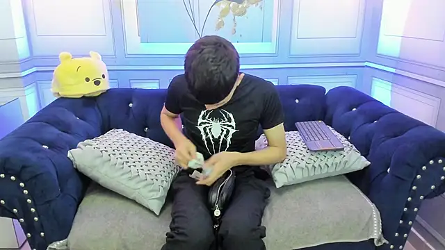 Snapshot of Apolo_jonnes chatting on March 26, 3:12 am Apolo jonnes online show from March 26, 3:12 am