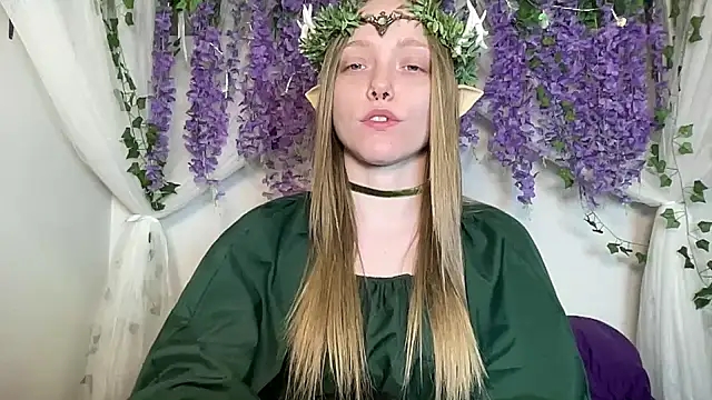 Snapshot of ElfGirlAna chatting on March 27, 3:23 pm ElfGirlAna online show from March 27, 3:23 pm