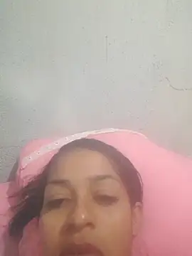 Snapshot of Beatriz2211 chatting on March 27, 5:56 pm Beatriz2211 online show from March 27, 5:56 pm