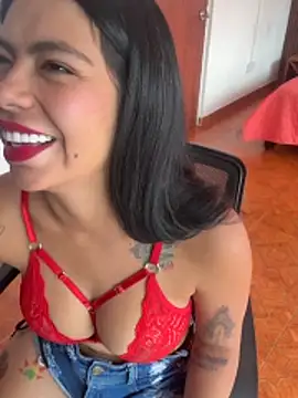 Noa rousse01 online show from April 21, 8:01 pm