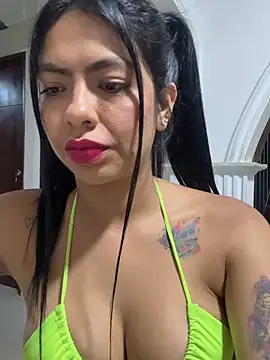Noa rousse01 online show from May 9, 4:39 am