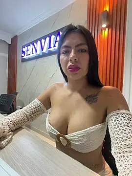 Noa rousse01 online show from May 14, 4:08 am