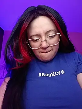 Gigi hart7 online show from May 3, 3:01 am