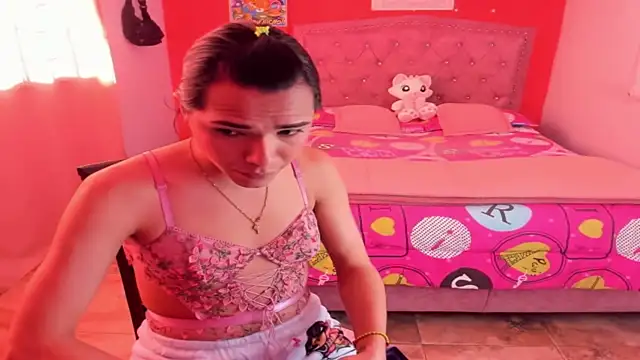 Sofia Hot Latina online show from July 15, 9:09 pm