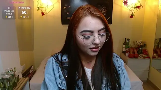 Miley Clarck online show from April 25, 1:41 pm