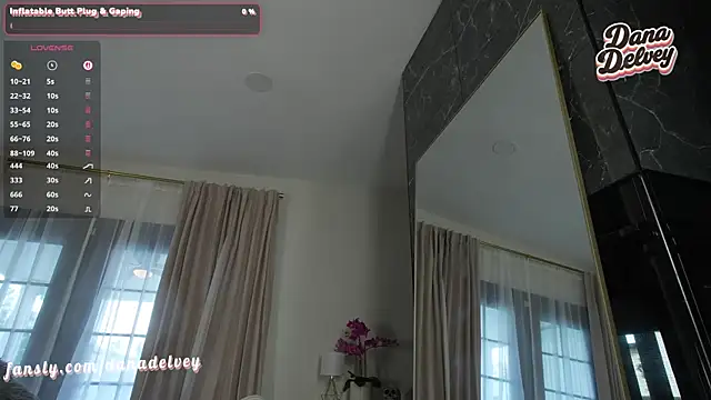 danadelvey online show from June 7, 12:59 am