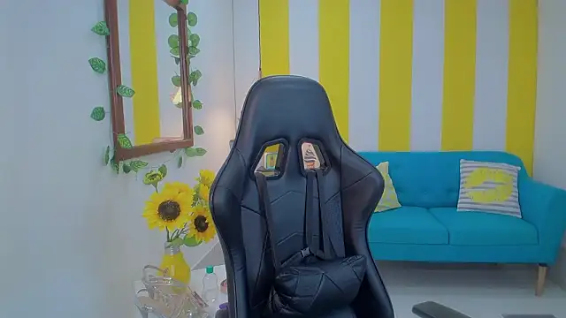 Snapshot of tanisha_curly_ chatting on March 28, 11:59 pm tanisha curly online show from March 28, 11:59 pm