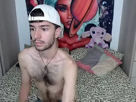 Snapshot of Adrien_polo chatting on May 8, 3:17 pm Adrien polo online show from May 8, 3:17 pm