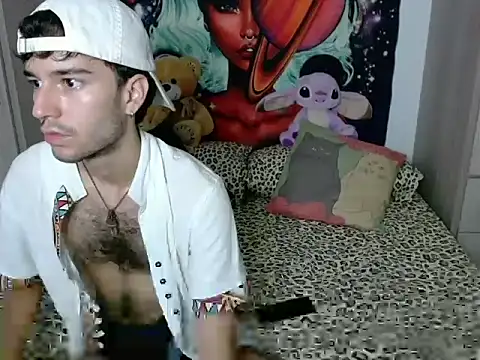 Snapshot of Adrien_polo chatting on May 18, 5:46 am Adrien polo online show from May 18, 5:46 am