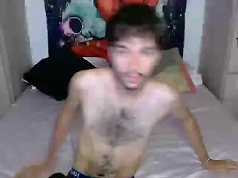 Snapshot of Adrien_polo chatting on May 29, 11:36 pm Adrien polo online show from May 29, 11:36 pm