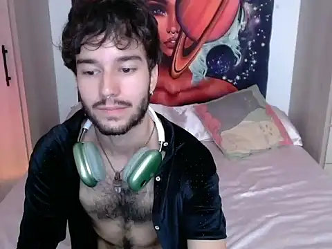 Snapshot of Adrien_polo chatting on June 12, 9:57 pm Adrien polo online show from June 12, 9:57 pm