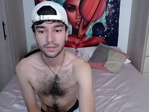 Snapshot of Adrien_polo chatting on June 23, 10:19 pm Adrien polo online show from June 23, 10:19 pm