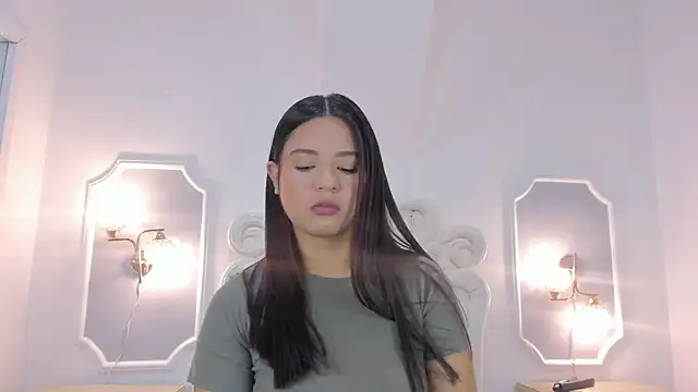 zoejenner  online show from July 29, 2:59 pm