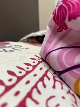 Snapshot of bitujd4 chatting on March 28, 10:15 am bitujd4 online show from March 28, 10:15 am