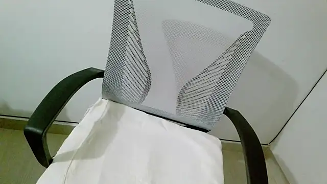 srghost333 online show from July 3, 5:47 am