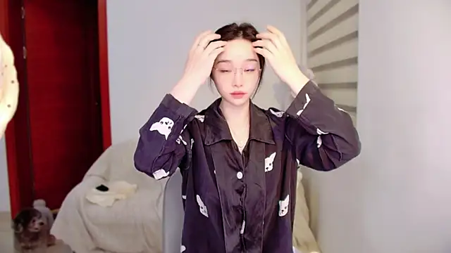 JaeHartMorn online show from May 22, 5:18 pm