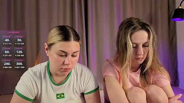 momento marie online show from May 24, 4:23 pm