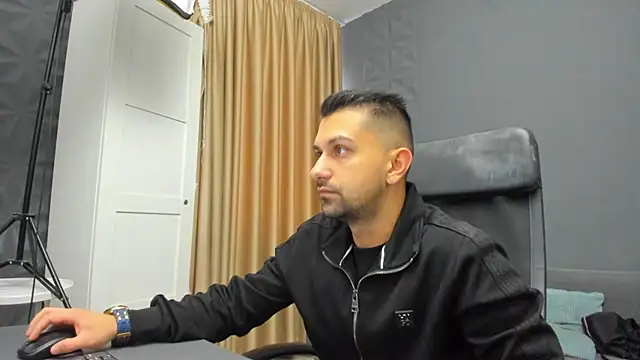 Snapshot of BryceReign chatting on March 24, 5:23 am BryceReign online show from March 24, 5:23 am