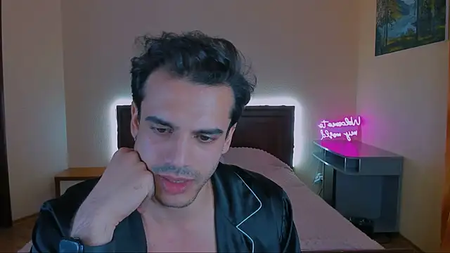 Snapshot of prince_aladdin chatting on March 22, 9:40 pm prince aladdin online show from March 22, 9:40 pm