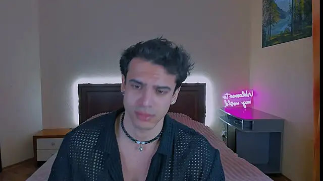 Snapshot of prince_aladdin chatting on March 29, 12:38 pm prince aladdin online show from March 29, 12:38 pm