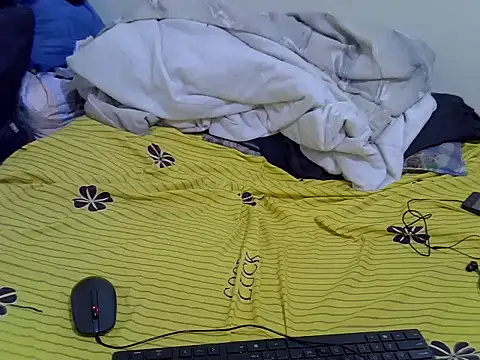 gundo15233 online show from March 23, 5:11 am