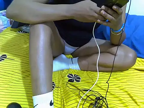 gundo15233 online show from March 25, 4:02 pm