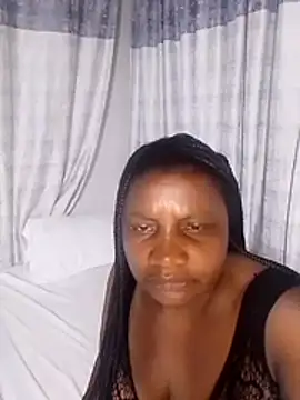 Snapshot of BabeThandi chatting on March 28, 5:45 pm BabeThandi online show from March 28, 5:45 pm