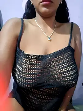 Snapshot of emily_fox01 chatting on June 24, 4:00 am emily fox01 online show from June 24, 4:00 am