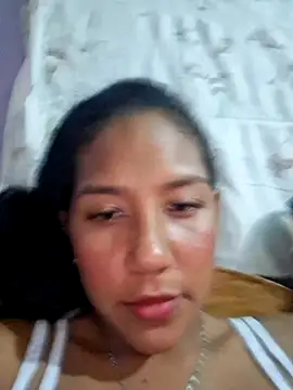 Snapshot of emily_fox01 chatting on July 25, 4:32 am emily fox01 online show from July 25, 4:32 am