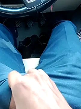 Snapshot of diljaan51 chatting on March 23, 8:07 am diljaan51 online show from March 23, 8:07 am