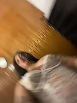 Snapshot of ami_santos chatting on March 26, 11:21 pm ami santos online show from March 26, 11:21 pm