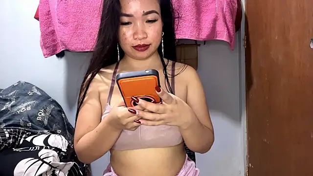 Snapshot of jinxxxsexy chatting on May 25, 2:56 pm jinxxxsexy online show from May 25, 2:56 pm
