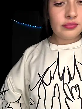 Julietta p online show from March 22, 11:30 pm