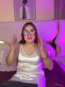 Renata Jones1 online show from March 28, 1:54 pm