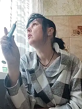 Snapshot of HelgaDennis chatting on March 23, 7:45 am HelgaDennis online show from March 23, 7:45 am