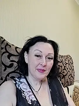 Snapshot of HelgaDennis chatting on May 16, 7:27 am HelgaDennis online show from May 16, 7:27 am