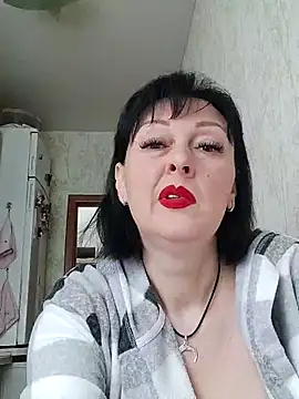 Snapshot of HelgaDennis chatting on May 18, 5:24 am HelgaDennis online show from May 18, 5:24 am