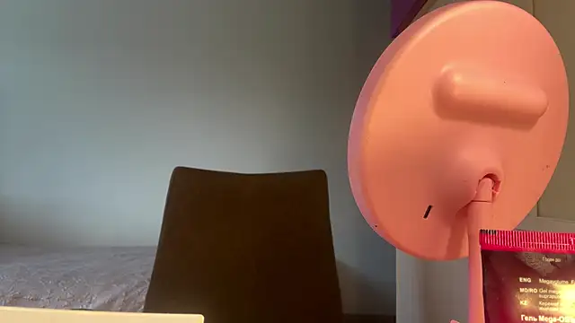 EliFlame online show from March 28, 8:14 am